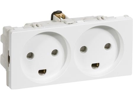 Fuga Stikkontakt M/J 2M Hvid