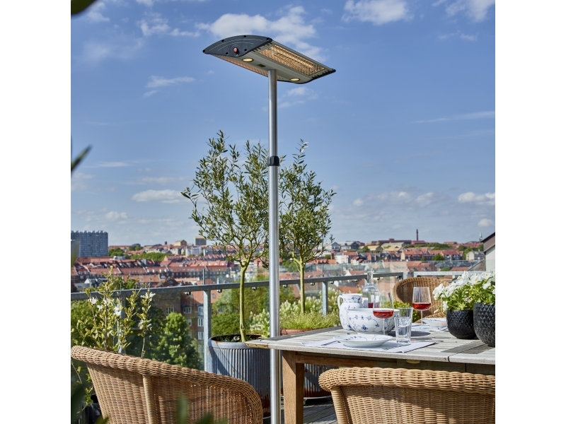 Hortus Terrassevarmer - Gulv med Remote 2000W (Gold Tube) Sølv