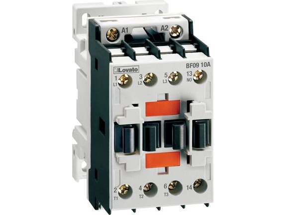 Lovato 3 Polet Kontaktor 9A Ac3, Spolespænding 24V 50/60Hz, 1 No Hjælpe Kontakt