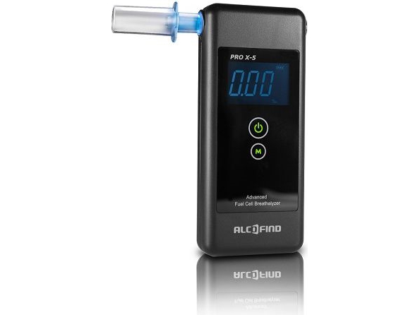 Alcofind Pro X-5 | Elektrochemischer Atemalkoholtester | Mit Platinsensor, 2 X Aaa