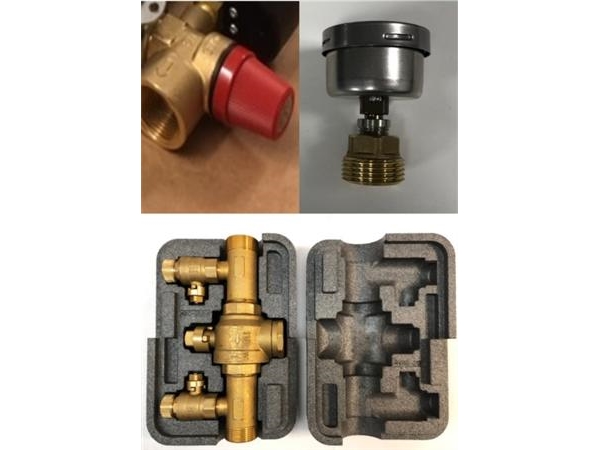 Bosch Solebausatz Bestehend Aus 3 Bar Sicherheitsventil, Manometer Und Isoliertem Solekreiseinfüllstutzen