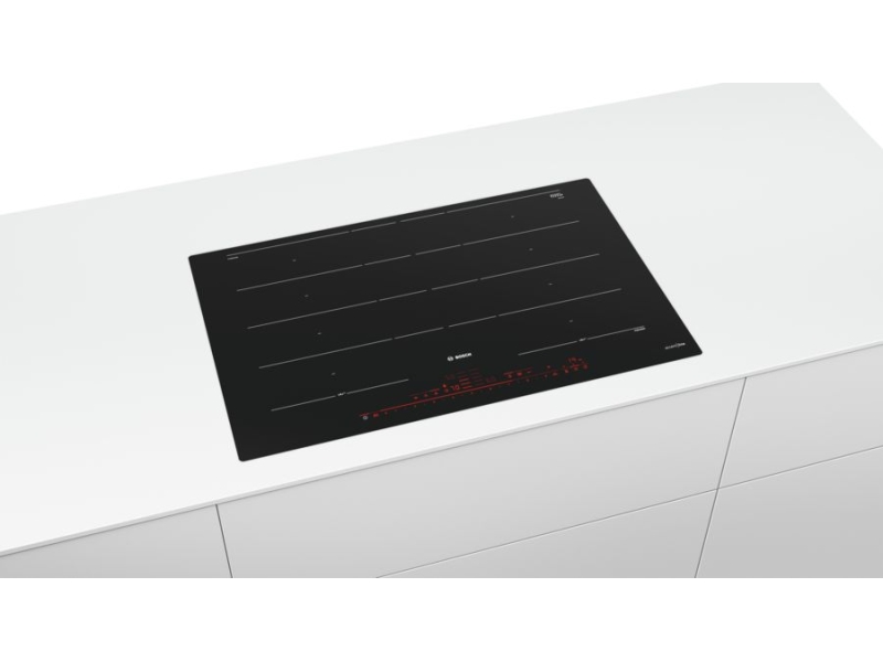 Bosch Serie 8 PXY801DW4E til planlimning med PerfectFry stegesensor og Home Connect