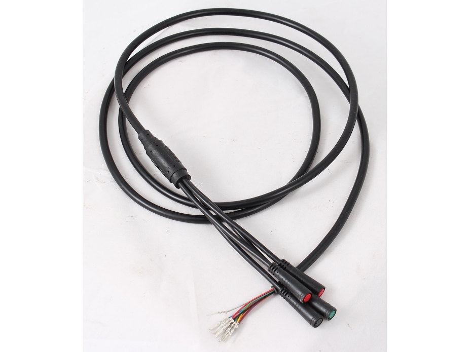 Kabel Lang 4 x multistik til MCU-Sport EL Løbehjul Brushless 350W 36V 6Ah | Utomhusleksaker - El & Bensinfordon - Reservdelar | GameStuff