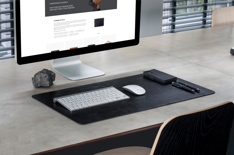 Skriveunderlag dbramante1928 Copenhagen Desk Mat Black - Small