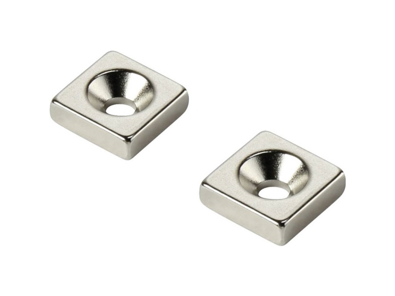 TRU COMPONENTS W25L25T3-M5 Kestomagneetti Suorakulmainen (L x S x K) 25 x 25 x 3 mm N35 Raja-arvolämpötila (max.): 80 °C