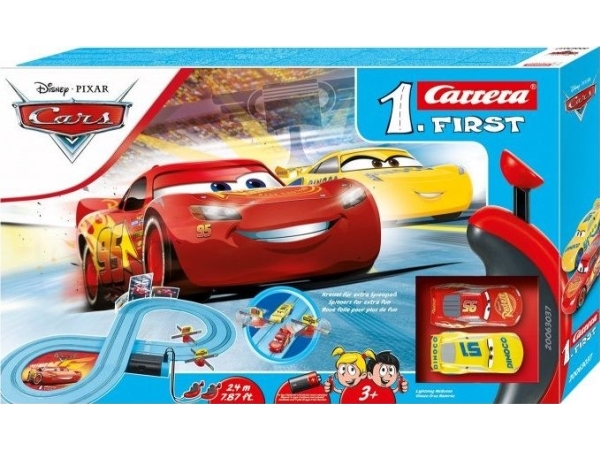 Carrera First 20063037 Disney Pixar Cars - Rennen Der Freunde Starter Set