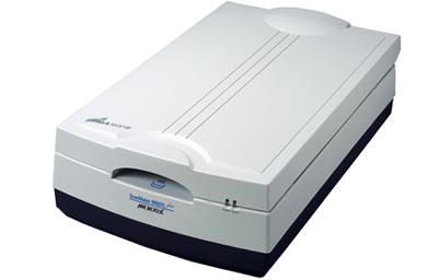 Microtek Scanmaker 9800Xl - Flachbett-Scanner - Ccd - 305 X 432 Mm - 1600 Dpi X 3200 Dpi - Usb 2.0, Firewire