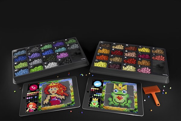 Beady Family - Kit Med 14.400 Perler, 8 Perleplader + 1 Skraber