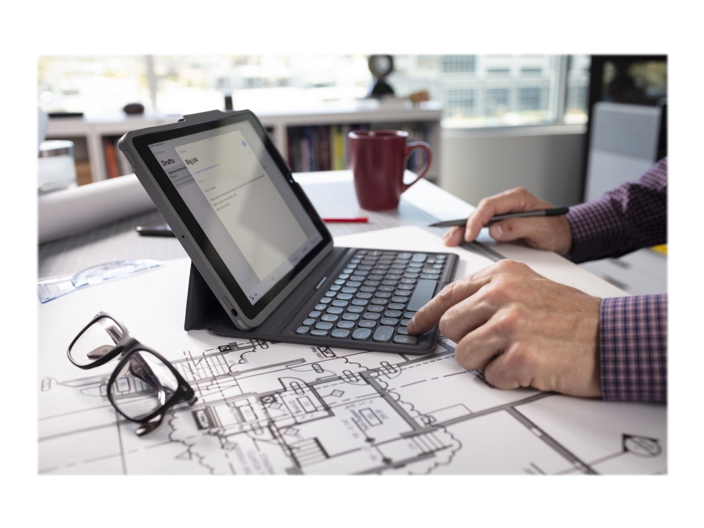 ZAGG Pro Keys - tastatur og folio-etui - baggrundsbelyst - Bluetooth - nordisk - sort/gråt tastatur, sort/gråt etui - til Apple 10,9 iPad Air (4. generation, 5. generation)