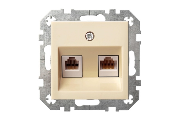 Liregus Computer Socket 2-Way Without Frame