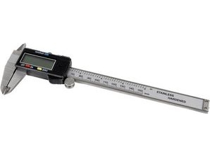 ELEKTRONINIS APLYGLAS 150 mm 0,01 mm PLASTIKINĖJE DĖŽĖJE /GEKO