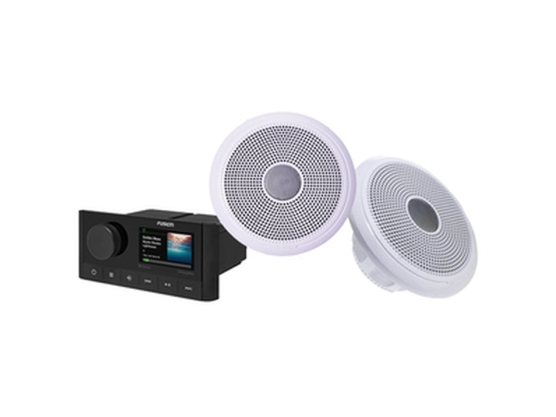 Fusion RA210 Marine Radio Bundle KCW | Marin - Elektronik - Radio och TV | GameStuff