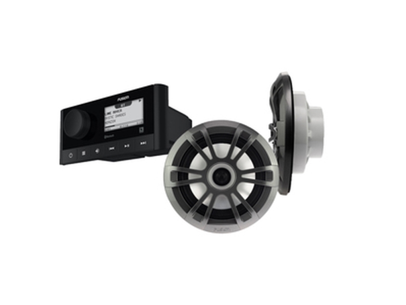 Fusion RA60 Marine Radio Bundle KSPG | Marin - Elektronik - Radio och TV | GameStuff