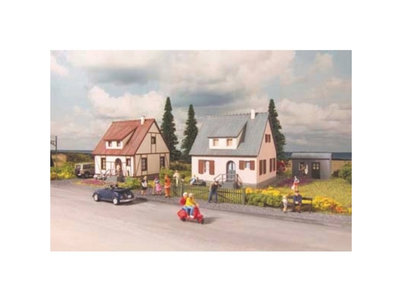 2 Beboelseshuse Neuburg Redskabsskure H0 Piko H0 61145