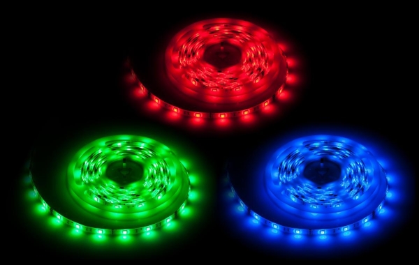 Led Vipow Lysbånd (Led-Streng 150X5050smd + Strømforsyning + Farvestyring)