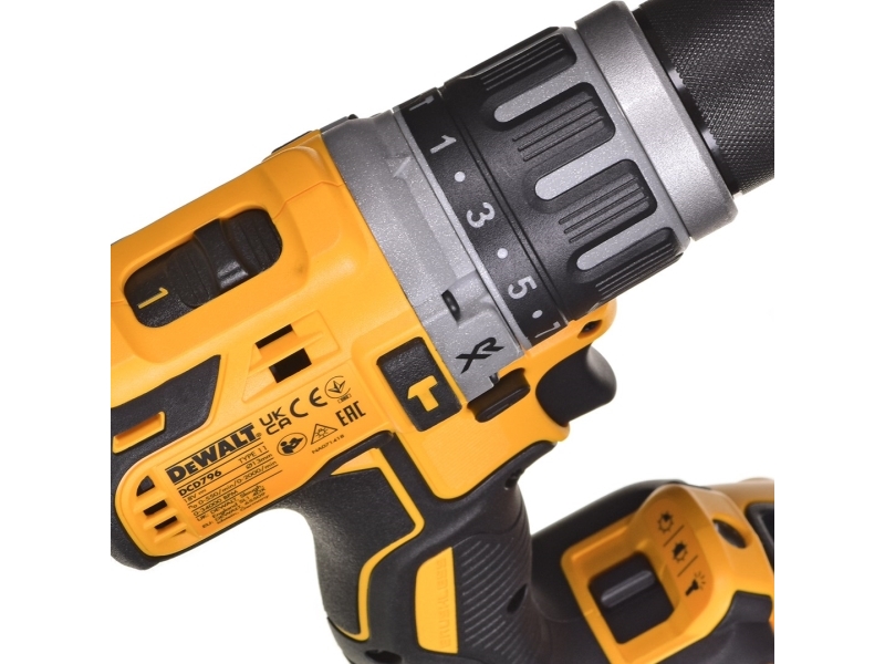 DEWALT combo-sats 18V DCK623P3 (DCD796, DCF887, DCG405, DCS367, DCS570, DCL050) 3x5,0Ah 2xDS300