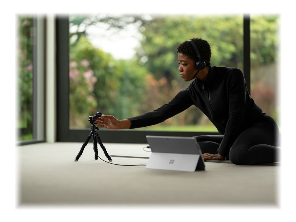 Microsoft Modern USB-C Headset - Headset - på øret - kablet - USB-C - sort - Certified for Microsoft Teams