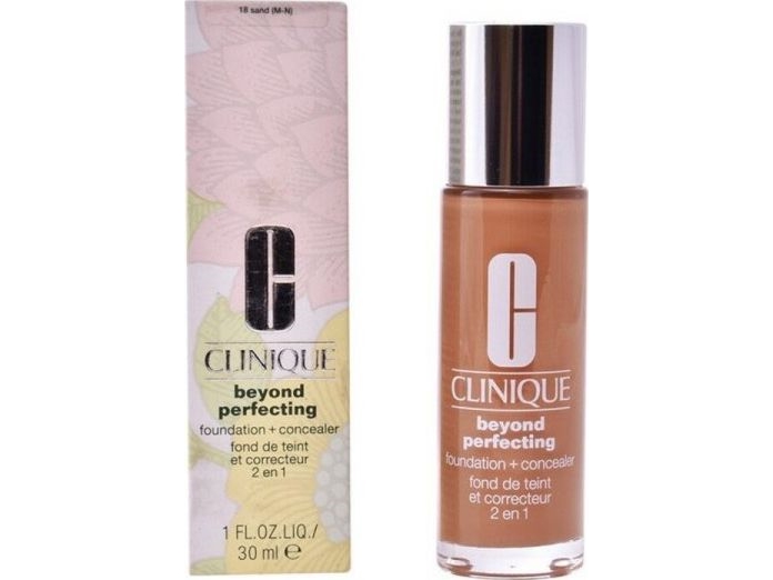 Clinique Beyond Perfecting Foundation + Concealer - Dame - 30 Ml