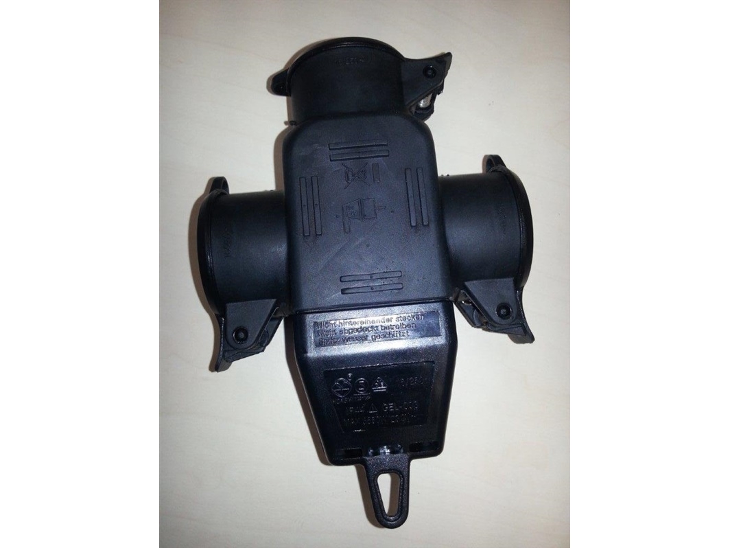 Socket N_L 3Vt Rubber Ip44 10195