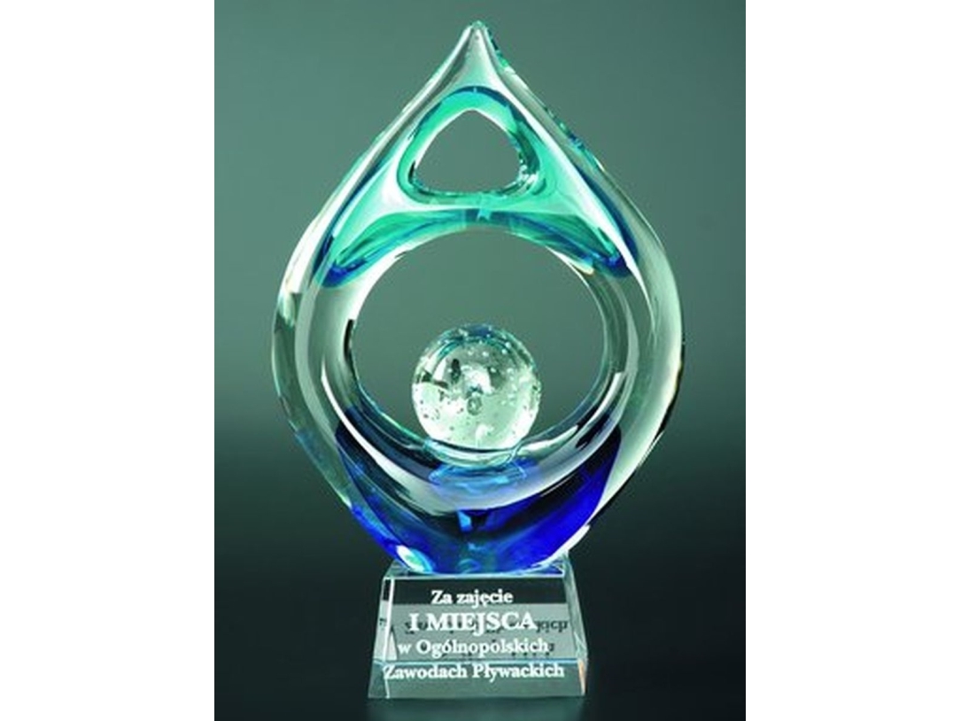 Victoria Sport indgraveret glastrofæ med etui