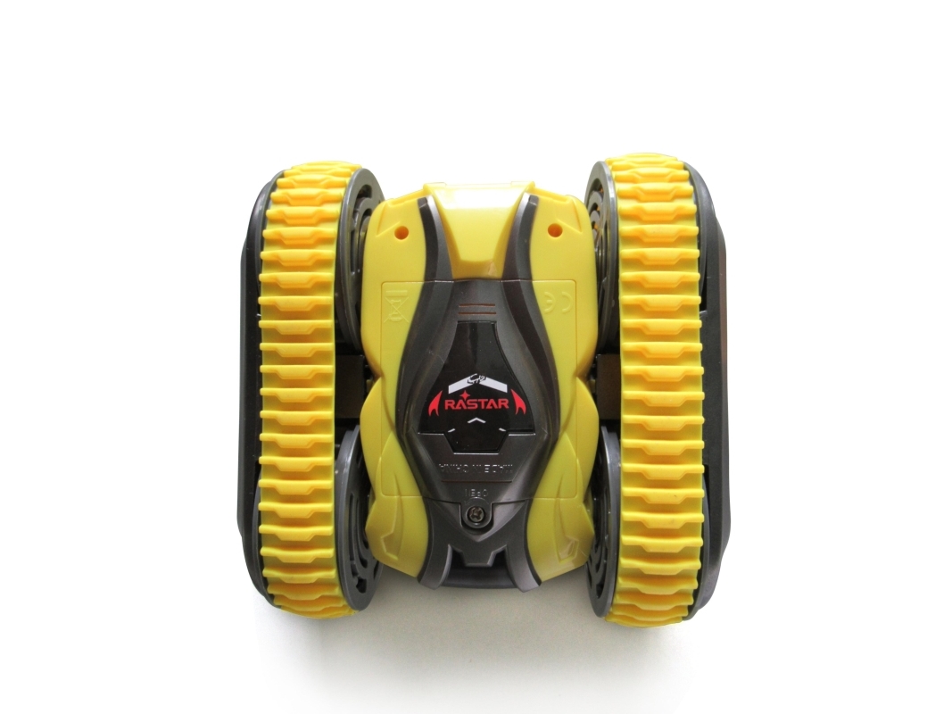 Rastar Radiostyrd Stuntbil (2 slags hjul) | Radiostyrd - Modellbilar - Övriga | GameStuff