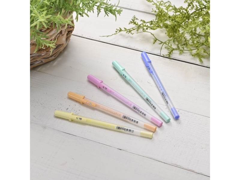 Sakura Sakura Gelly Roll Moonlight 10 Pastel Green | Skrivredskap - Kulspetspennor & Reservoarpennor - Skrivbordspenn | GameStuff