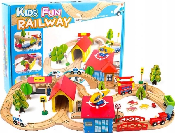 LeanToys legetøjssæt til bil: tog/bane, biler, træer, bygninger, helikopter (9835-uniw)