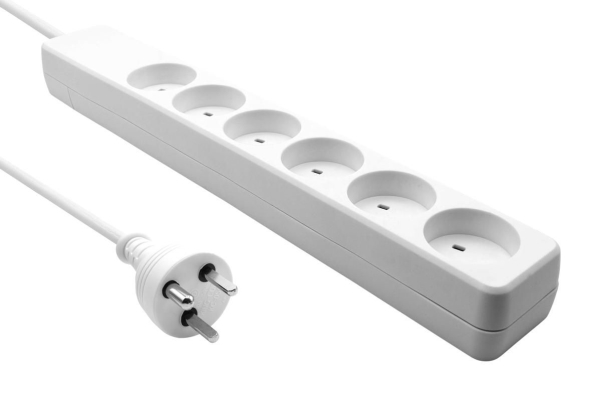 Microconnect Mc-Gru0605edbw, 5 M, Type K-It, Typ K, Weiß, 6 Ac-Ausgänge, 700 G