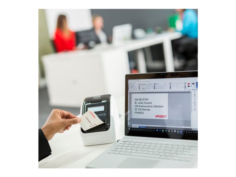 Brother QL-820NWBc - Etiketprinter - to-farvet (monokrom) - direkte termisk - Rulle (6,2 cm) - 300 x 600 dpi - op til 110 etiketter/min. - Bluetooth 5.2, USB, LAN, Wi-Fi(n) - skærer - sort, hvid