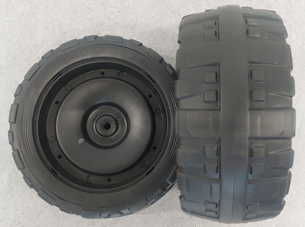 Hjul till Toyota Hilux 24v | Utomhusleksaker - El & Bensinfordon - Reservdelar | GameStuff