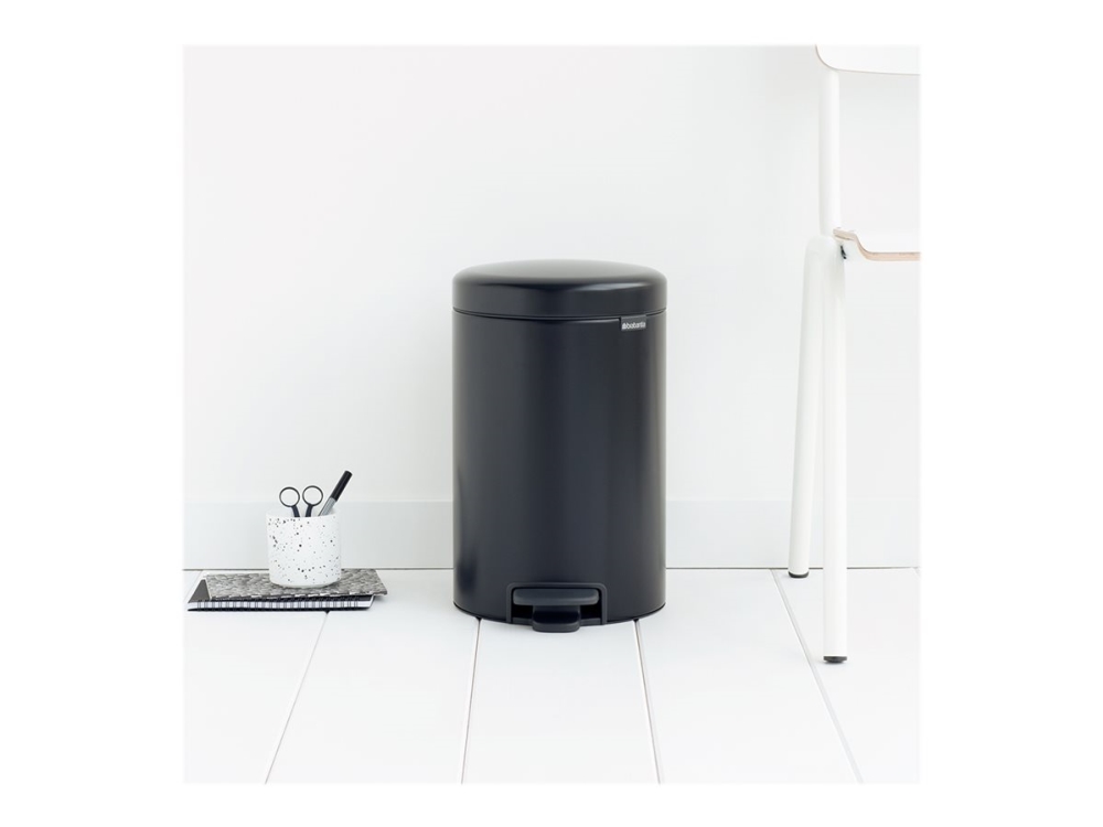 Brabantia Newicon - Skraldespand - Fliplåg - 12 L - Fodpedal - Mat Sort