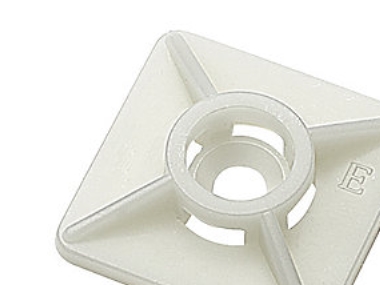 Sokkel F/Kabelbin.28X28Mm Hv - Klæb - (100 stk.) | EL Artiklar - Vägar & tillägg - Buntband | GameStuff