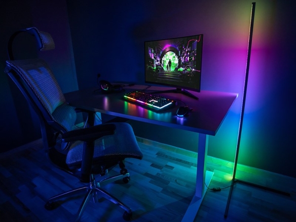 Tracer Tracer Gulvlampe Rgb Ambience Hjørnelampe - Smart Corner