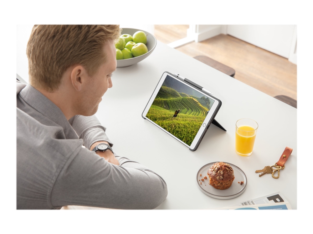 Logitech Combo Touch - Tangentbord och foliefodral - med pekdyna - bakgrundsbelyst - Apple Smart connector - QWERTY - nordiskt (danska/finska/norska/svenska) - grafit - för Apple 11-inch iPad Pro (M4) | Datorer & Surfplattor - Datorer - tillbehör - Tangentbord | GameStuff