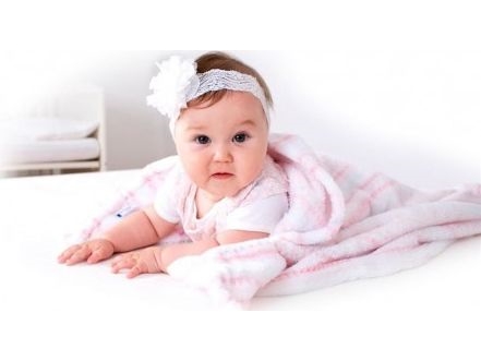 BabyMatex babytæppe 75x100 med tryk Ricco til pige