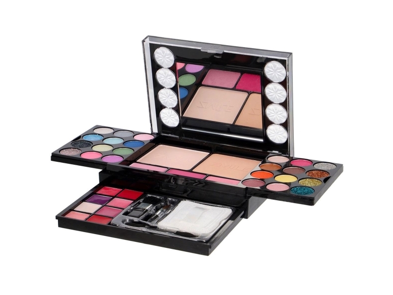 Zmile Cosmetics Diamonds Beauty Case