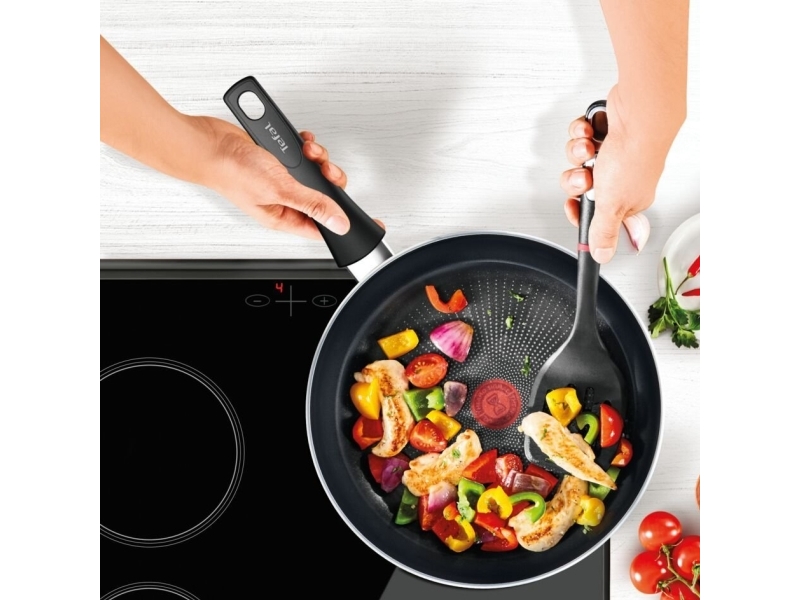 Patelnia Tefal Titanium Force 24cm