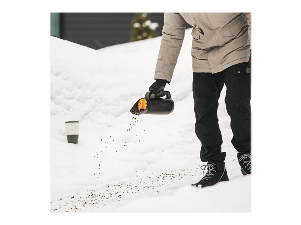 Fiskars Solid - hÃ¥ndspreder | Trädgården - Trädgårdsredskap - Spridare | GameStuff