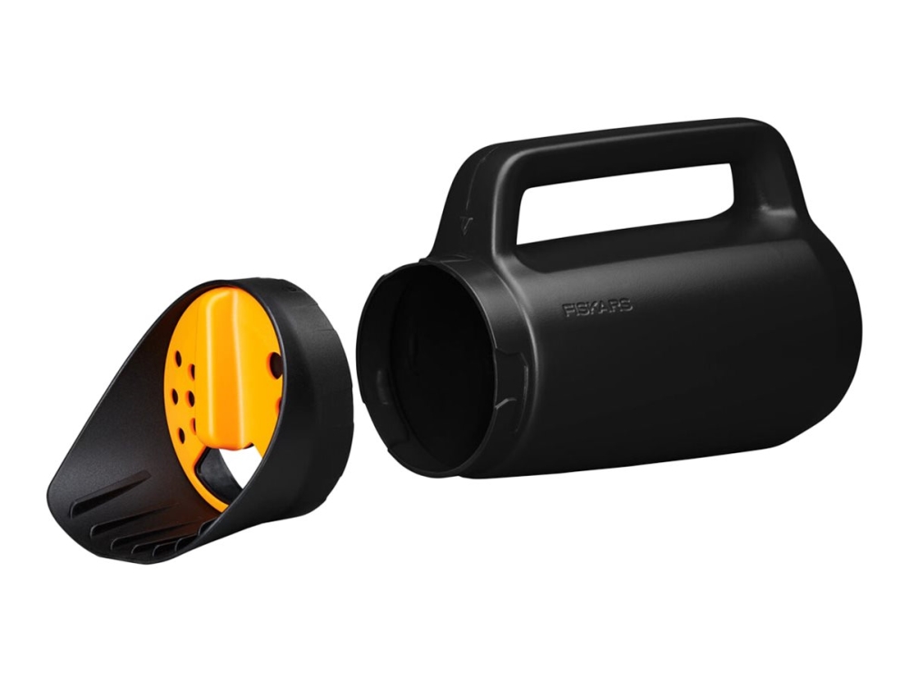 Fiskars Solid - hÃ¥ndspreder | Trädgården - Trädgårdsredskap - Spridare | GameStuff