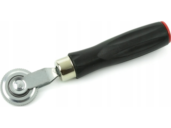 Geko tryckrulle för lister med lager 4 mm komposit (200) | Lauritz Knudsen - LK FUGA - Strömbrytare & Kontaktdon | GameStuff