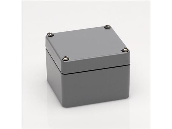 Bernstein Slagfast Og Korrosionsbestandig Monteringskasse Af Aluminium Ral 7001. Med Lågskruer I Rustfrit Stål Og Jordskruer Af Kobber.