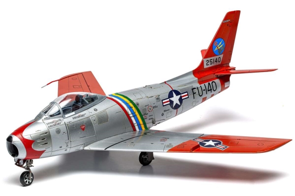 North American F 86f Sabre 1:48