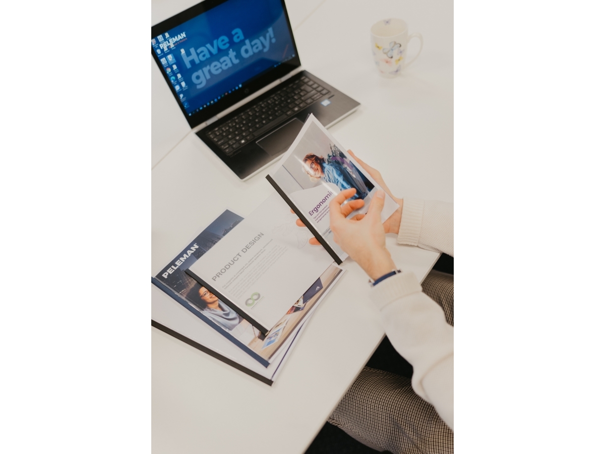 Inbindningsomslag A4P, Crystal Flex 221-340 ark, vit | Kontorsmaskiner - Kontorsmaskiner - Tillbehör | GameStuff