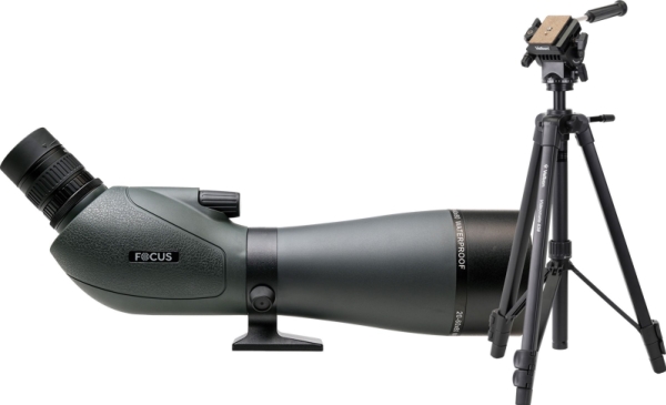 Kiikarit Focus Optics Focus Viewmaster 20-60x80 optiikkasarja Velbon VM638:n kanssa