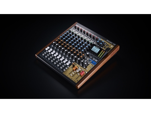 Tascam Model 12, 12 kanaler, Bluetooth, 16 W, Svart, Trä | TV, Ljud & Bild - Musikstudio - Mixerbord, Jukebox & Vinyl | GameStuff