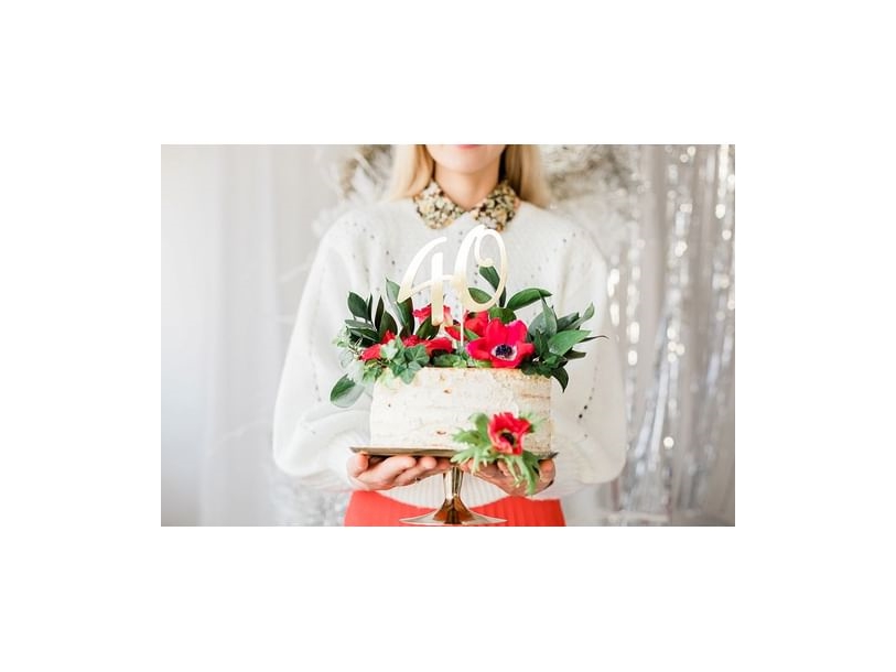 PartyDeco Cake topper 40, guld, 20,5 cm en storlek | Baby & barn - Inredning - Stearinljus | GameStuff