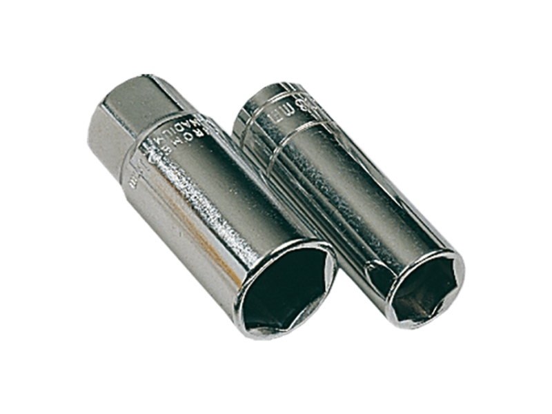 Tändstiftshätta 16mm | Bilvård & Biltillbehör - Garage utrustning - Verktyg | GameStuff