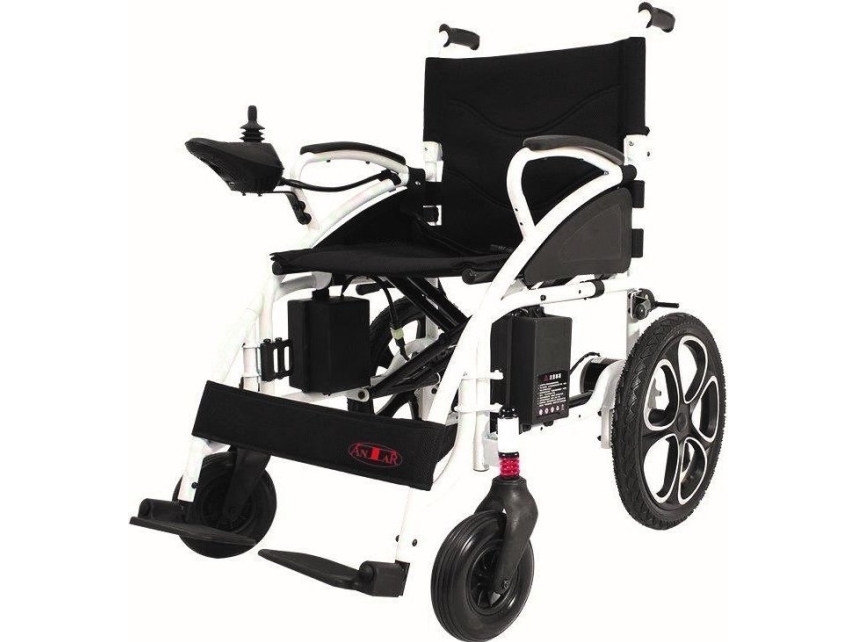 Kompakti sähköpyörätuoli AT52304