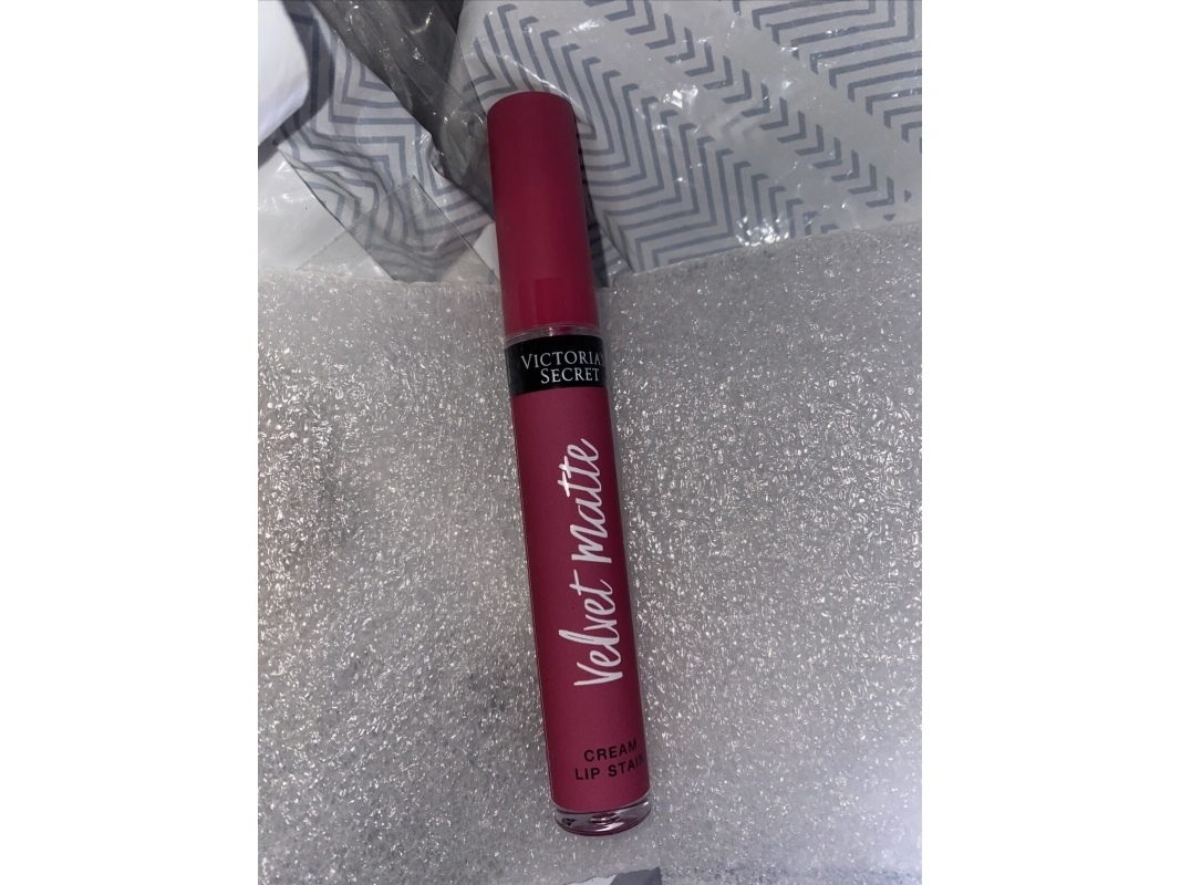 Victoria's Secret, Velvet Matte, Cream Lip Stain, Liquid Lipstick, Adore, 3 Ml For Women