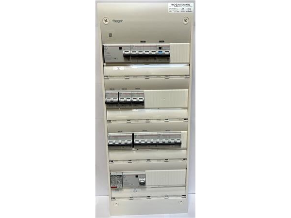 Gruppcentral färdigmonterad Gamma 4R Vit, HPFI 40A 30mA, 3C10 2P, 1xC10/30mA 2P, 3xC16 4P, 1xC20 4P 1xTransient | Lauritz Knudsen - Övrige El-artiklar (LK) - Andra El-artiklar | GameStuff